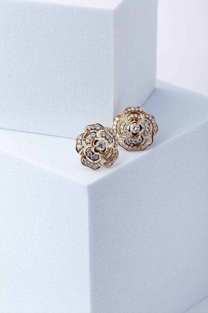rose-earrings-mira-rivka-diamonds-gold